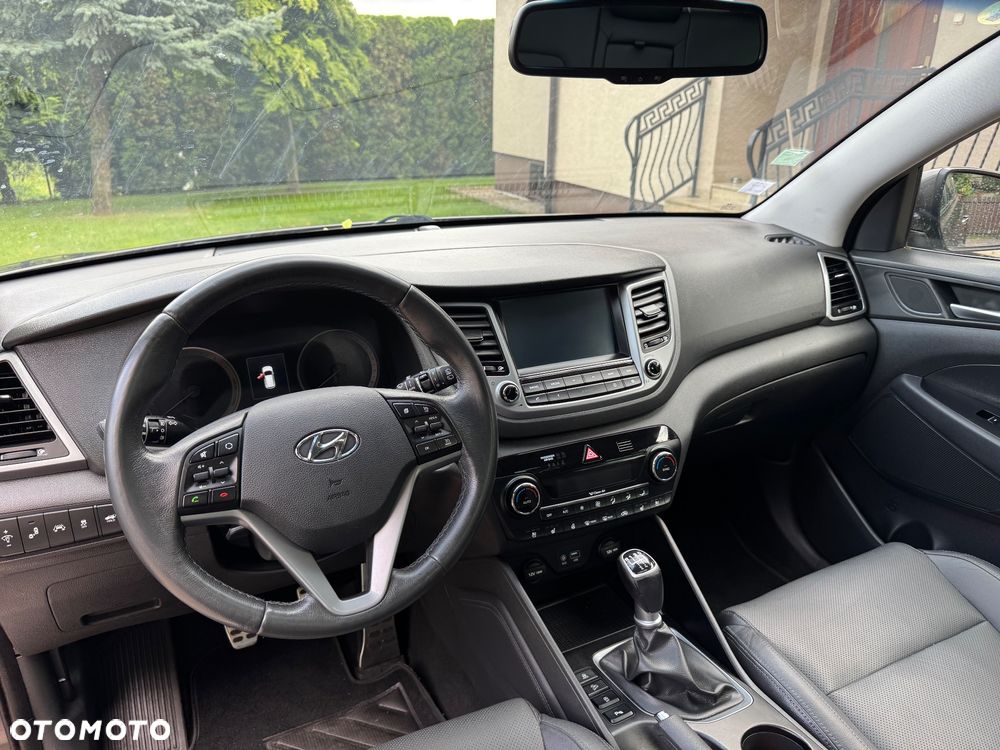 Hyundai Tucson 2.0 CRDI BlueDrive Style 2WD - 5