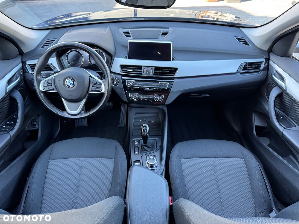 BMW X1 xDrive20i Advantage sport - 21