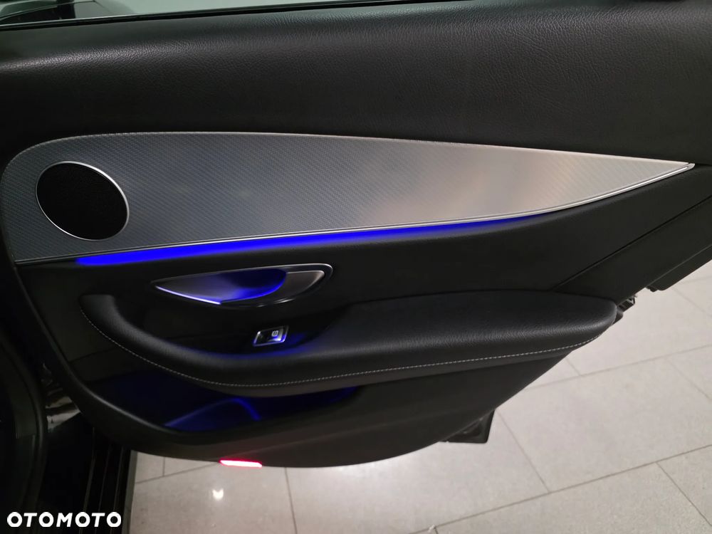 Mercedes-Benz Klasa E 220 d 9G-TRONIC AMG Line - 26