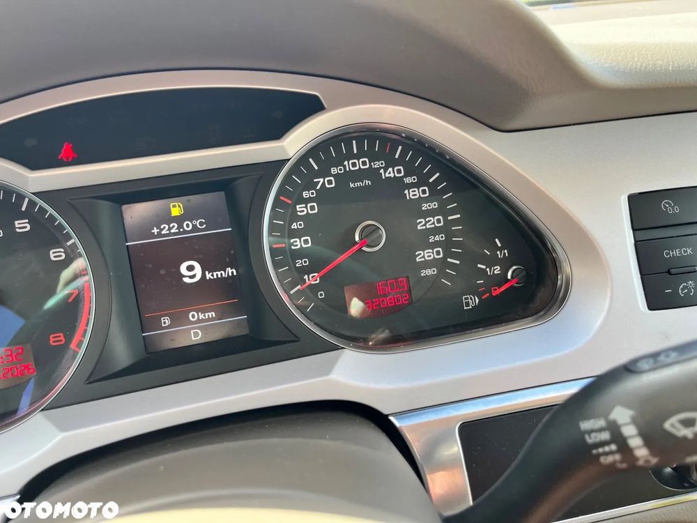 Audi A6 Avant - 25
