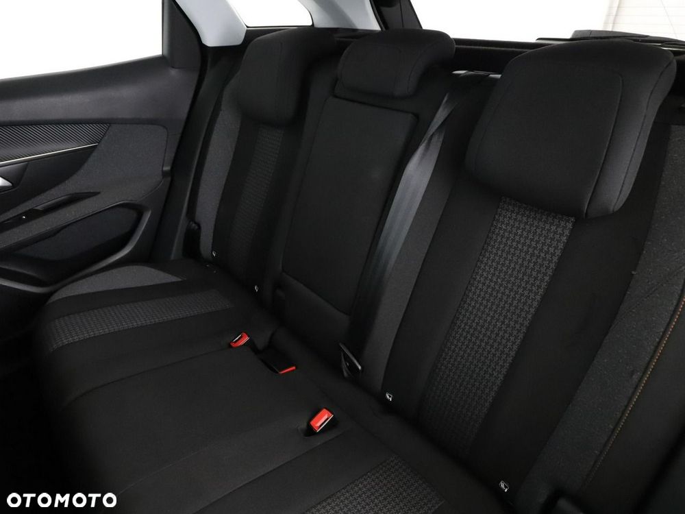 Peugeot 3008 PureTech 130 Stop & Start GPF EAT8 Active Business-Paket - 18