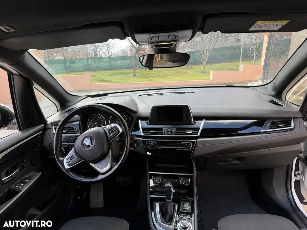 BMW Seria 2 218d Aut. Luxury Line - 2