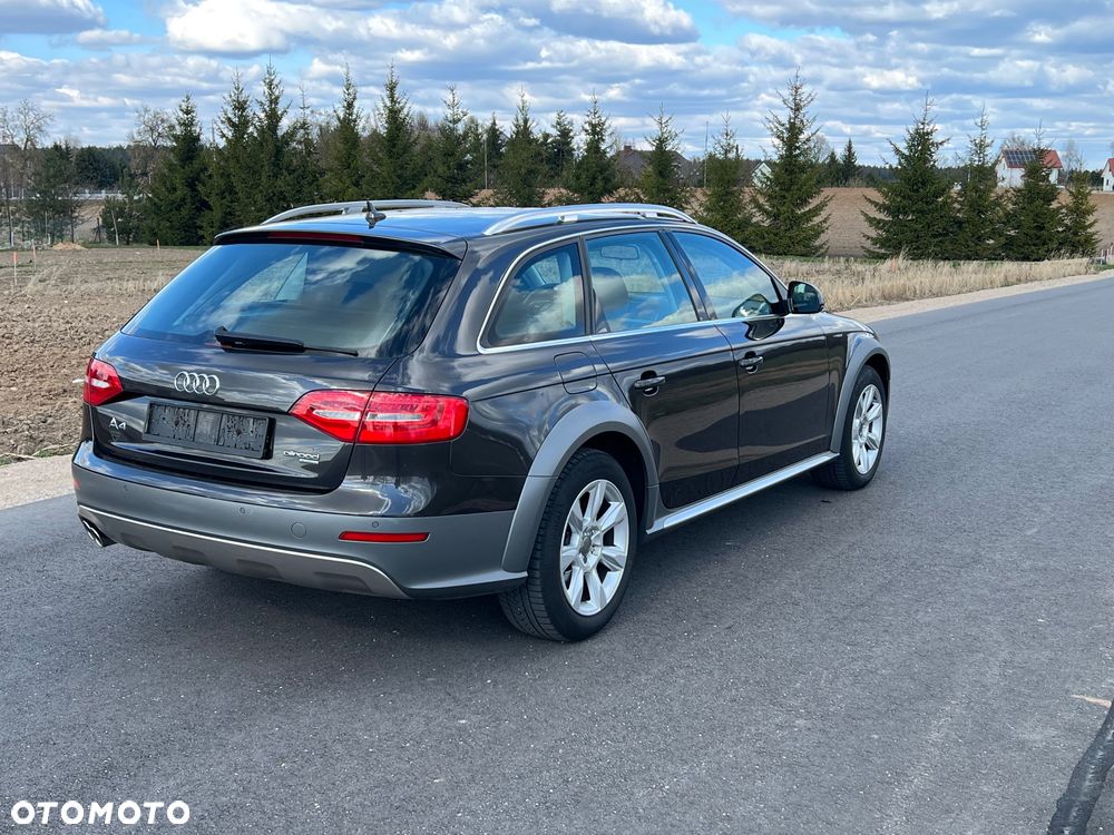 Audi A4 Allroad 2.0 TDI DPF S tronic - 14