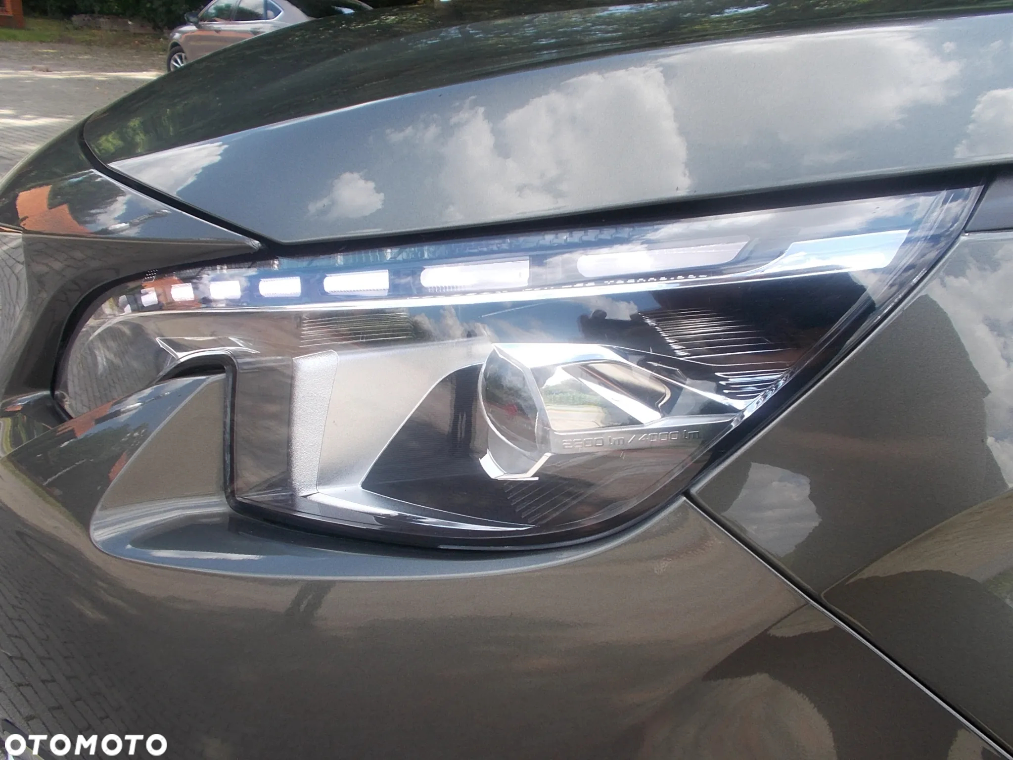 Peugeot 3008 1.2 PureTech Allure S&S EAT6 - 17