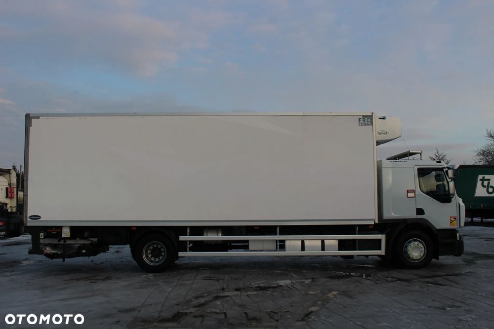 Renault D320 CHŁODNIA/*CARRIER* 1050mt / FRC 12.2026 / KAB.SYPIALNA/ EURO 6/*SERIWIS*/ SUPER STAN - 3