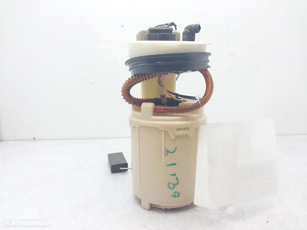 SENSOR DE COMBUSTÍVEL VOLKSWAGEN GOLF IV 2001 -1J0919087J - 2