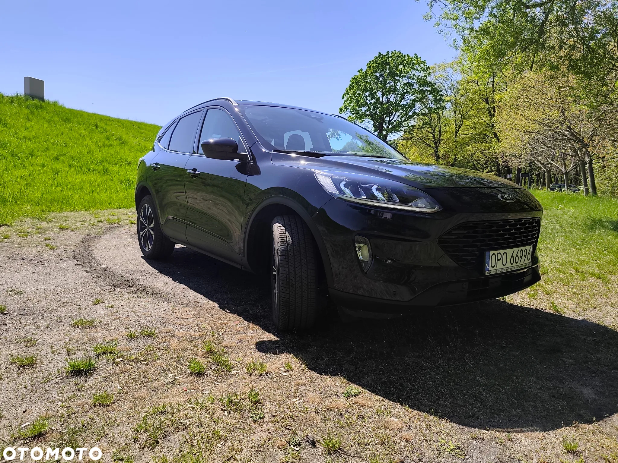 Ford Escape 2.0 EcoBoost AWD Titanium - 32