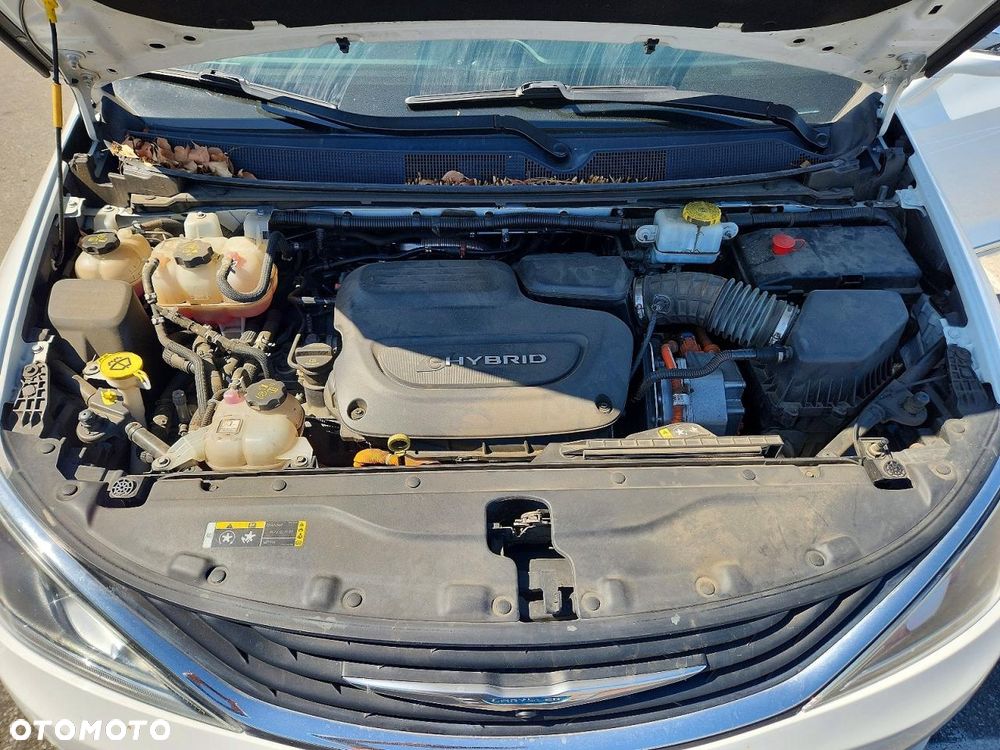 Chrysler Pacifica - 12