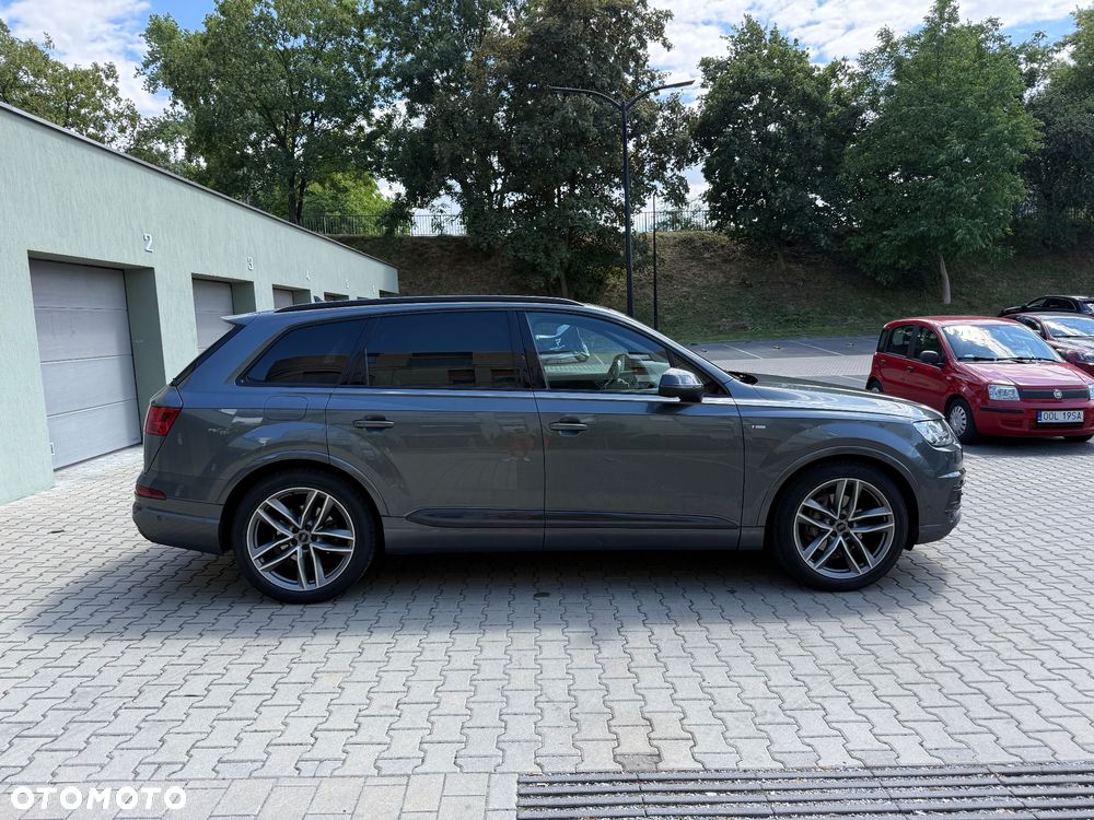 Audi Q7 - 6
