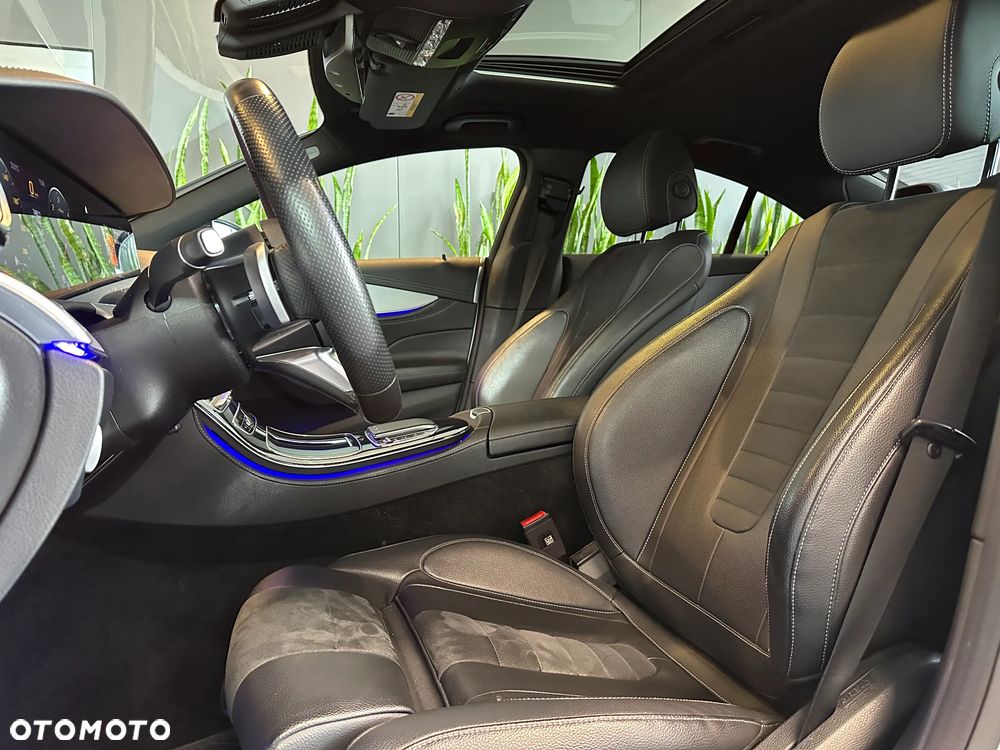 Mercedes-Benz CLS 300 d 4-Matic AMG - 10