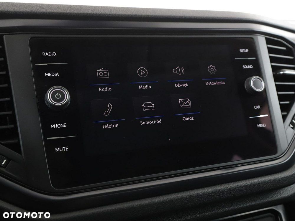 Volkswagen T-Roc 1.5 TSI Life - 24