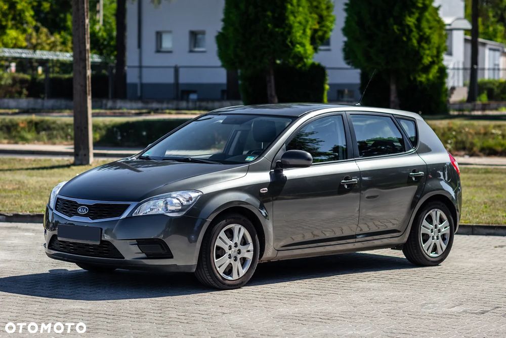 Kia Ceed 1.4 CVVT Attract - 3