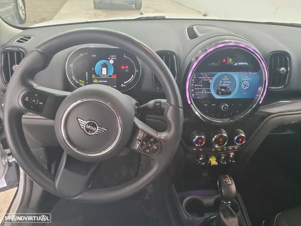 MINI Countryman Cooper SE Premium Essential Auto - 8