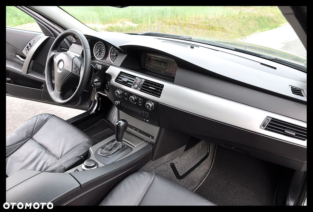 BMW Seria 5 525i - 5