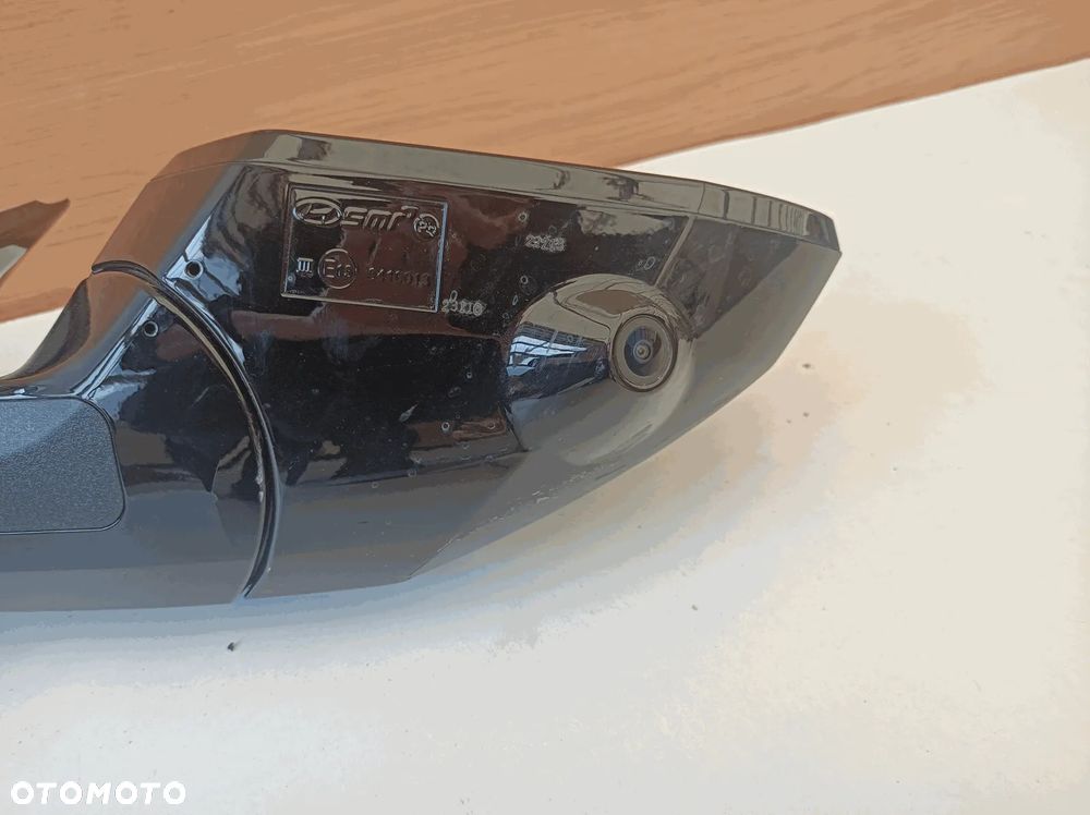 LUSTERKO PRAWE EUROPA 11-PIN KAMERA HYUNDAI IONIQ 5 87620GI070 - 5
