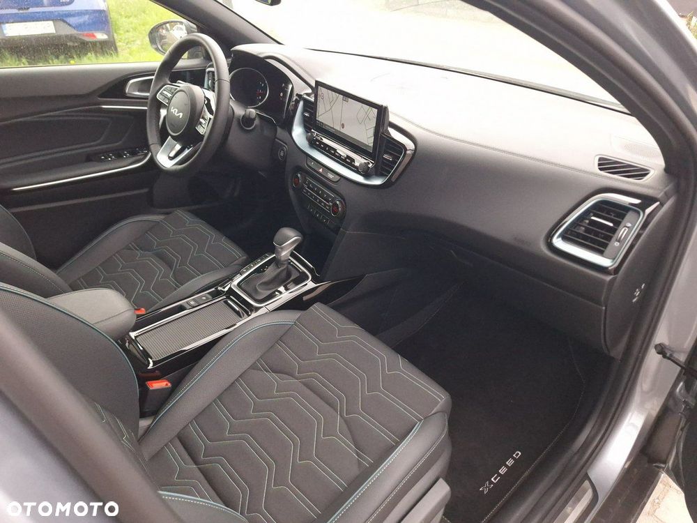 Kia XCeed 1.6 T-GDI Tribute DCT - 25