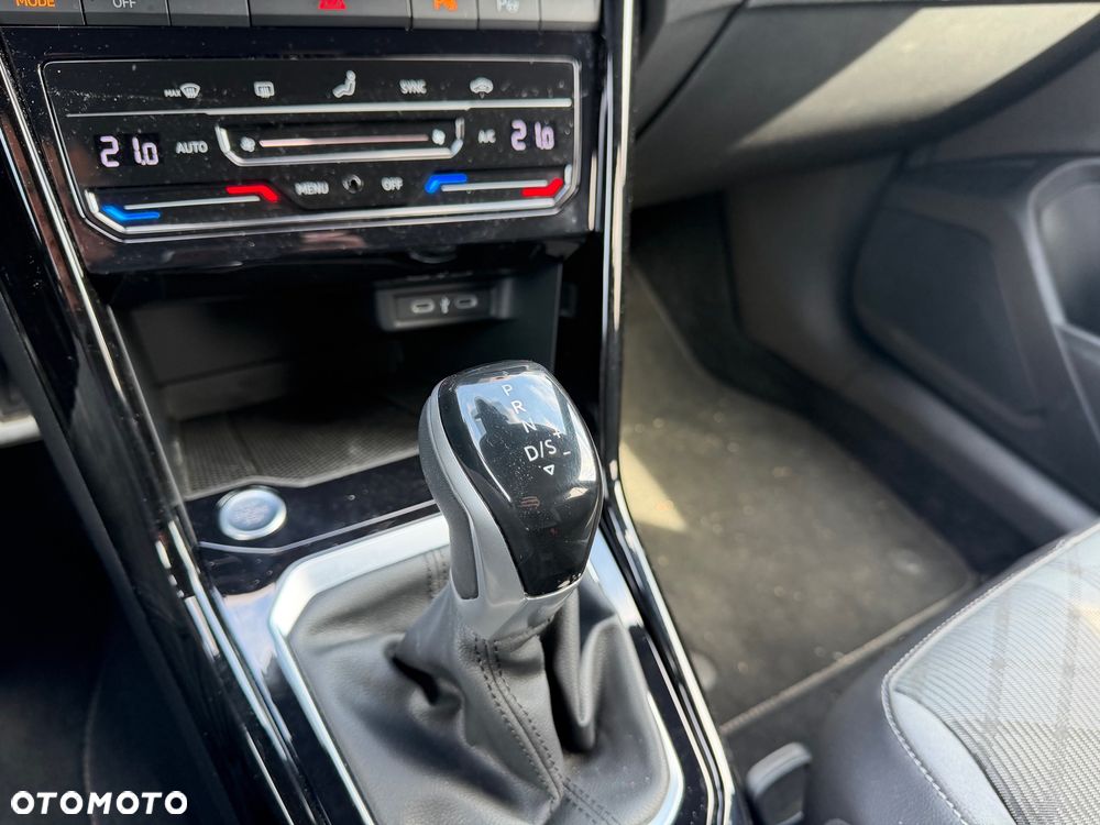 Volkswagen T-Roc 2.0 TDI SCR DSG R-Line - 12