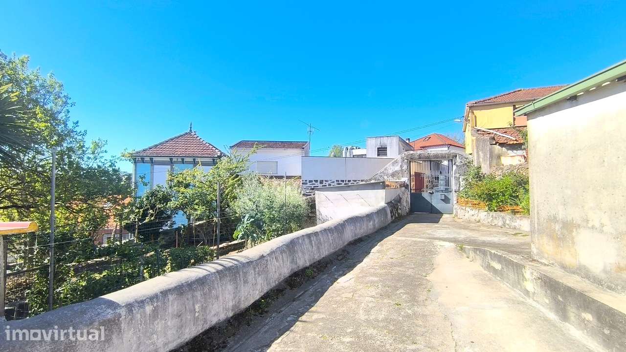 Quintinha com 4 Casas em Porto Campanhã - Grande imagem: 3/33