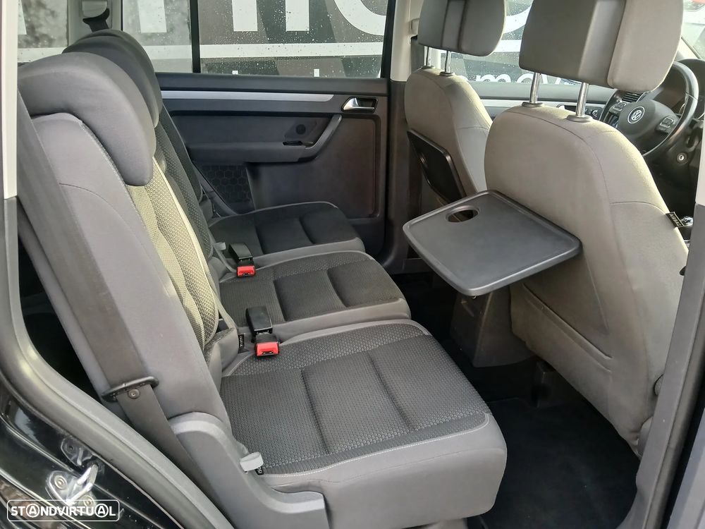 VW Touran 1.6 TDI Blue.Highine 7L - 18