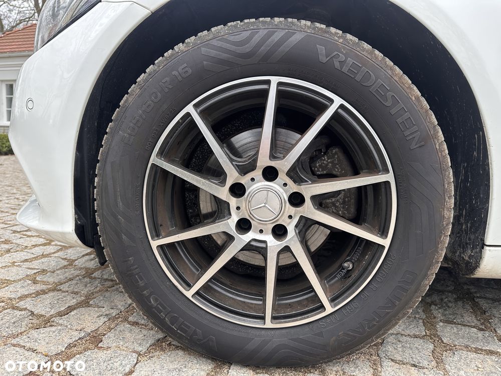 Mercedes-Benz Klasa C 180 (BlueTEC) d 7G-TRONIC Avantgarde - 25