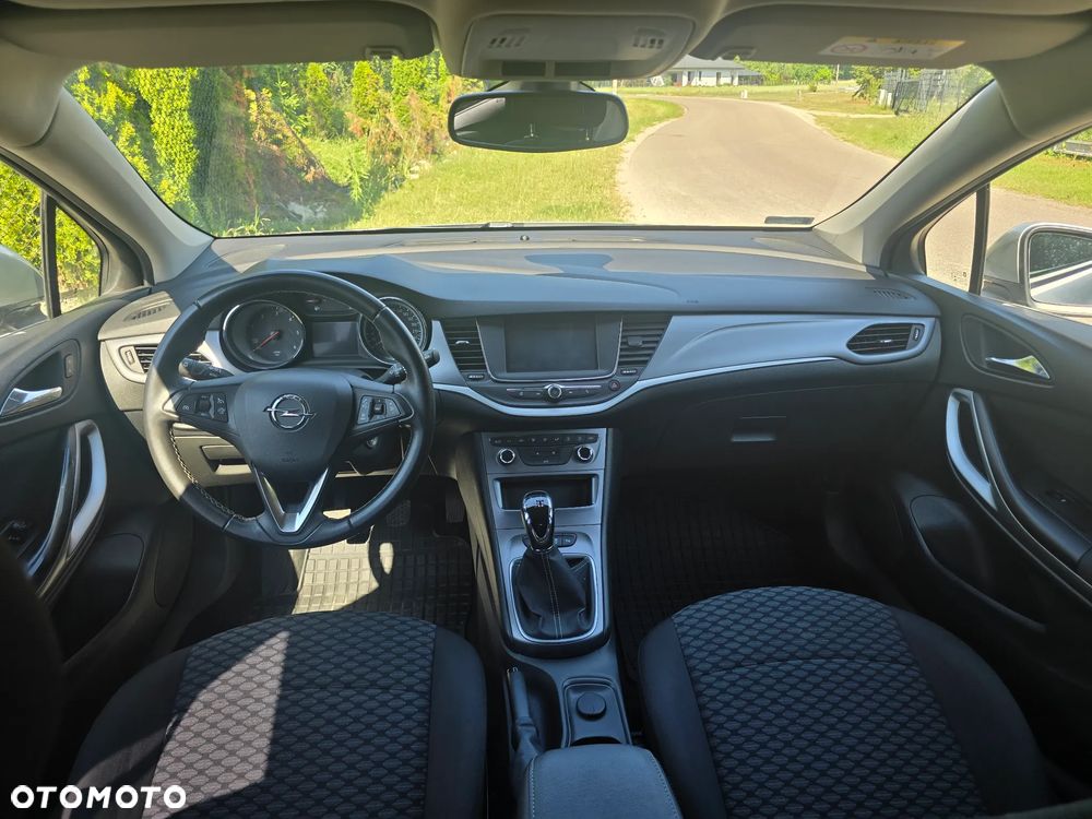 Opel Astra 1.6 CDTI Essentia S&S - 14