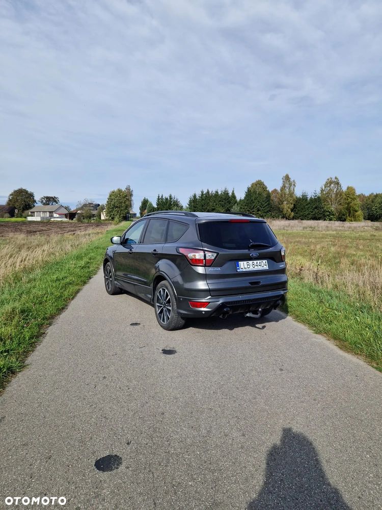 Ford Kuga 1.5 EcoBoost 2x4 ST-Line - 2