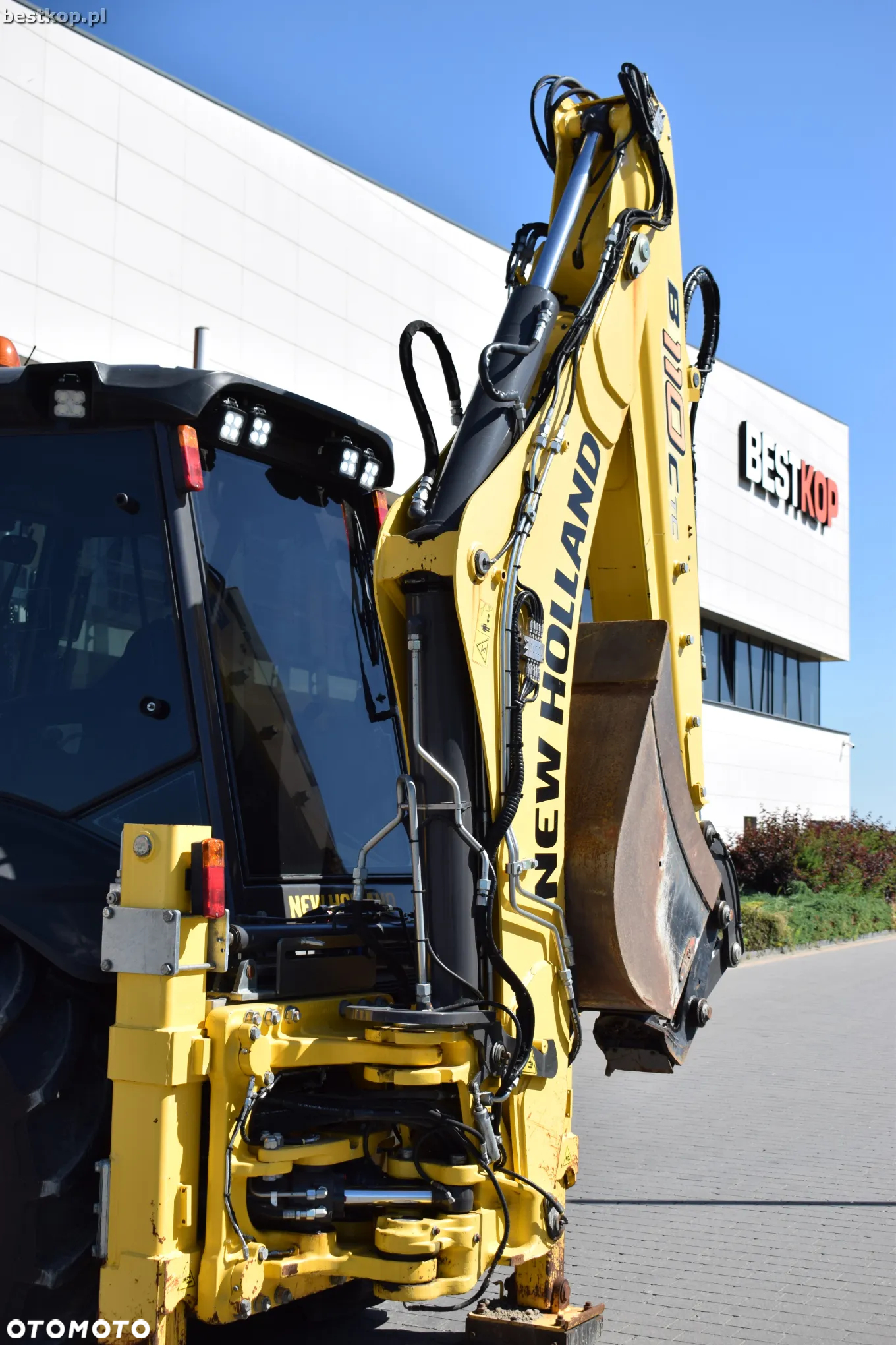 New Holland B110C - 8