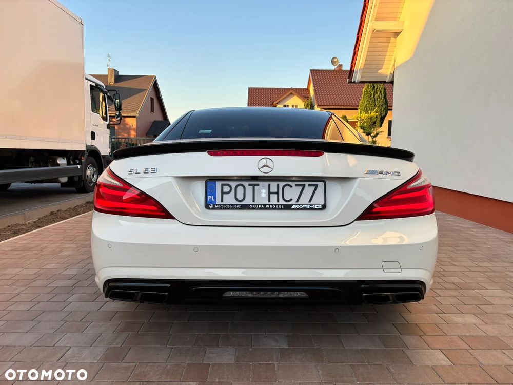 Mercedes-Benz SL 63 AMG - 4