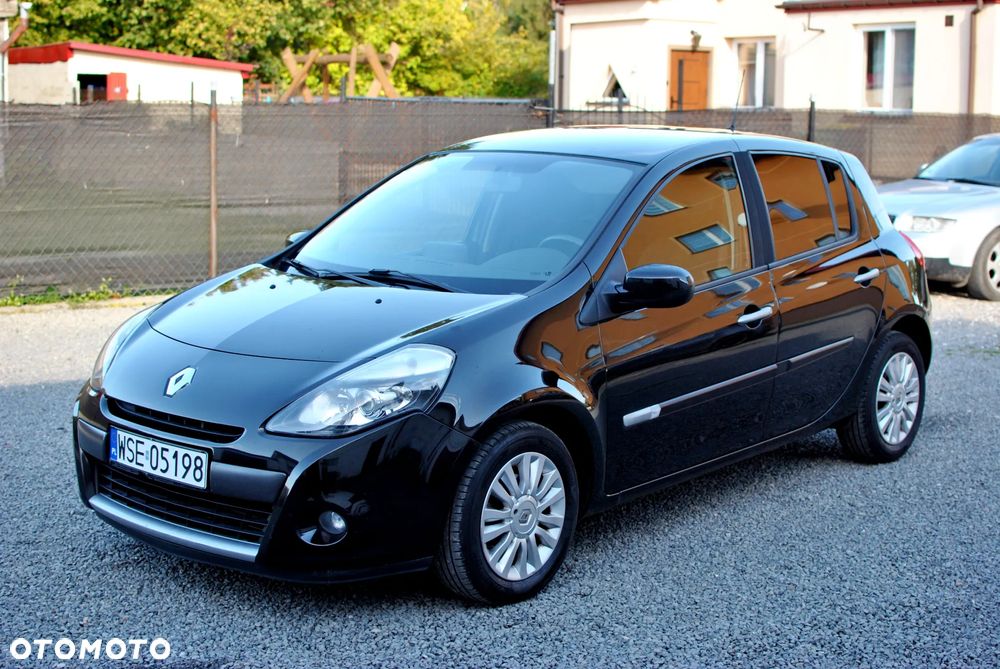 Renault Clio 1.2 16V Limited EU6 - 10
