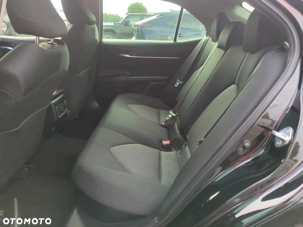 Toyota Camry 2.5 Hybrid Comfort CVT - 9