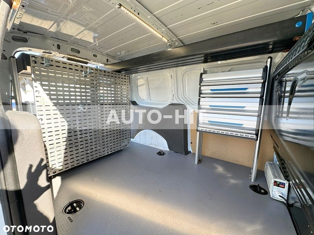 Ford Transit - 17