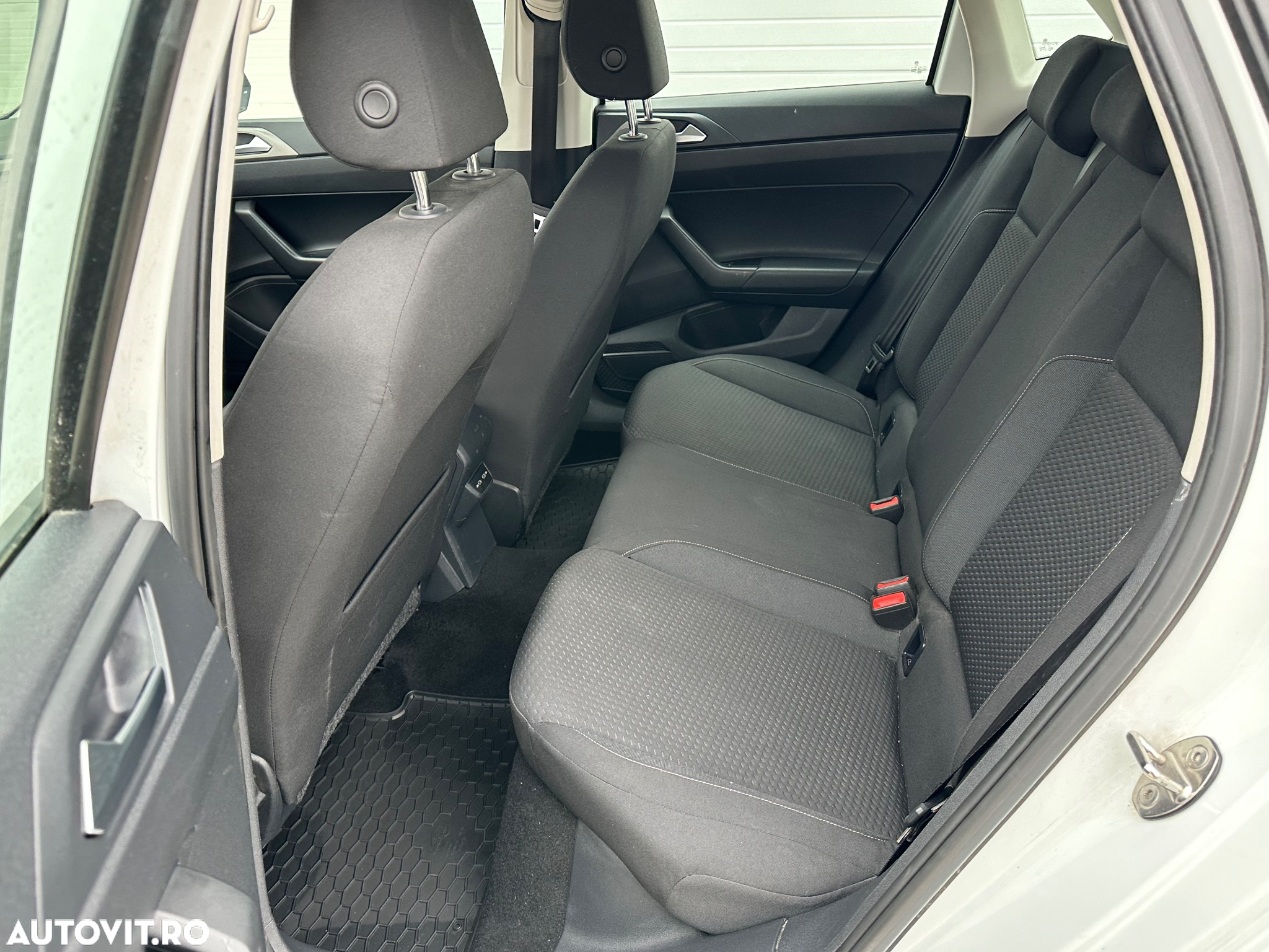 Volkswagen Polo 1.0 TSI Comfortline - 8
