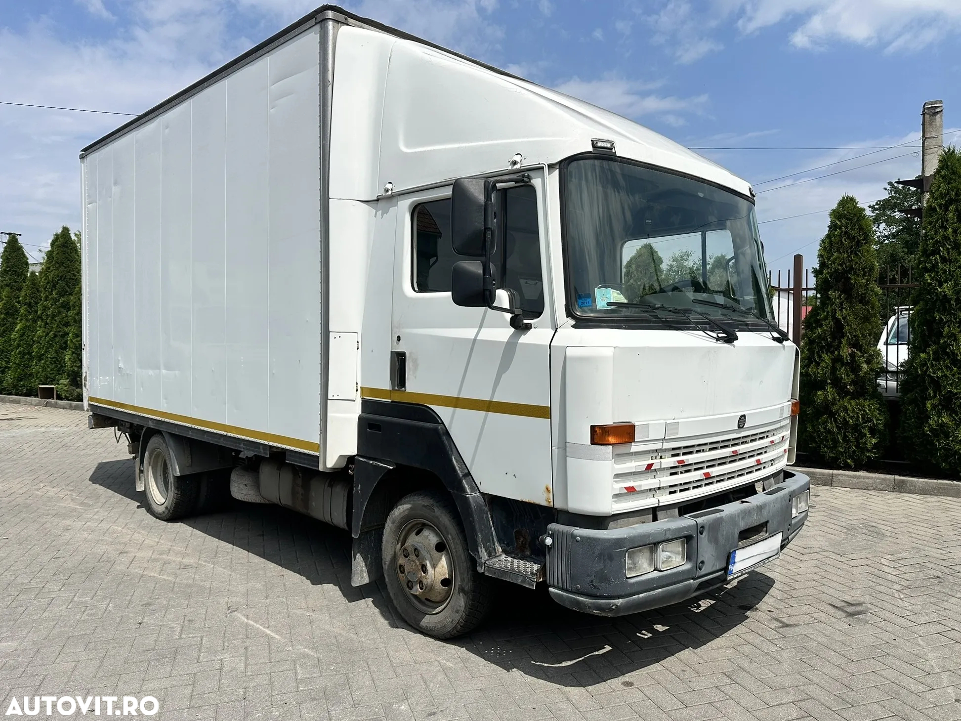 Nissan T100 - 2