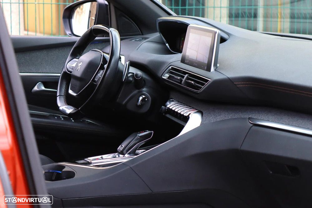 Peugeot 3008 1.2 PureTech GT Line EAT8 - 18