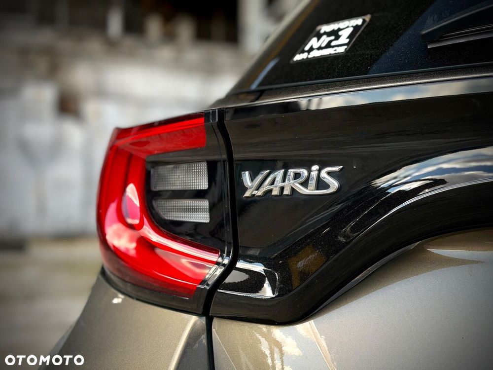 Toyota Yaris 1.5 Selection Elegant - 14