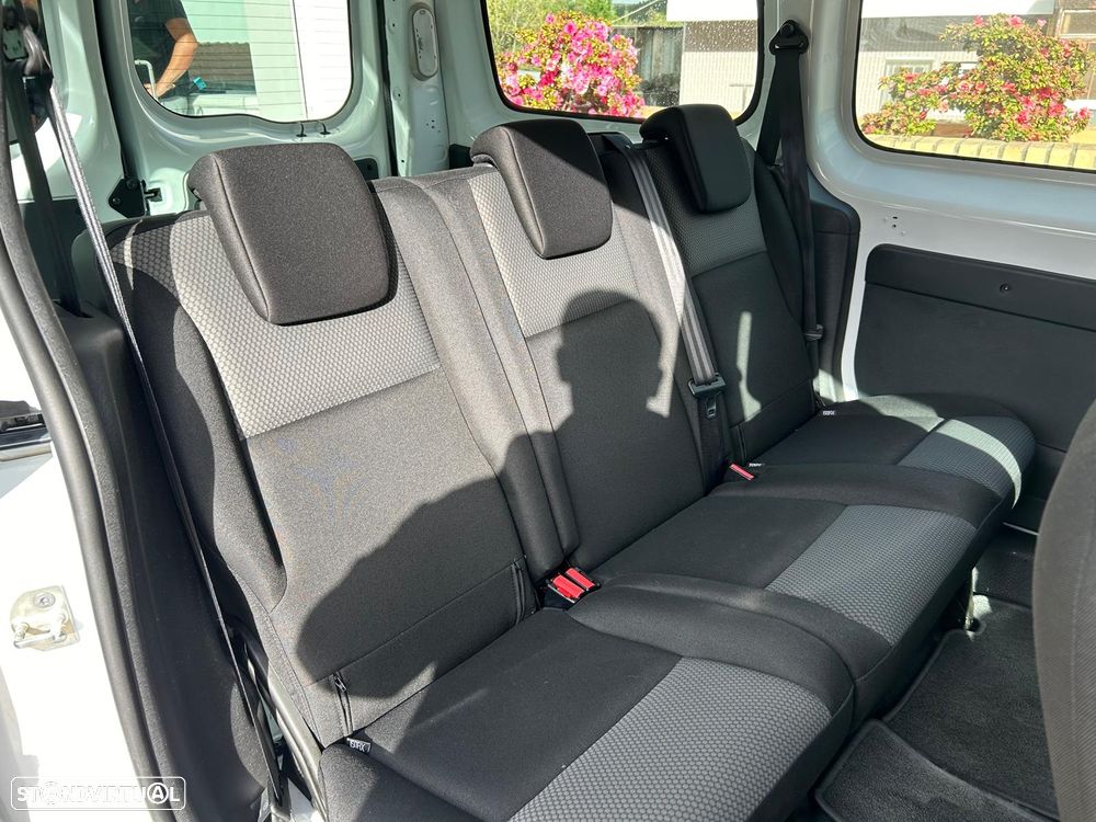 Renault Kangoo Z.E. 33 - 13