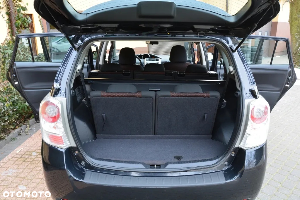 Toyota Verso 1.8 Sol plus NAVI 7os - 14