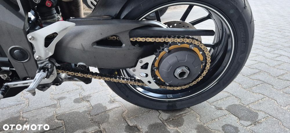 Triumph Speed Triple - 15