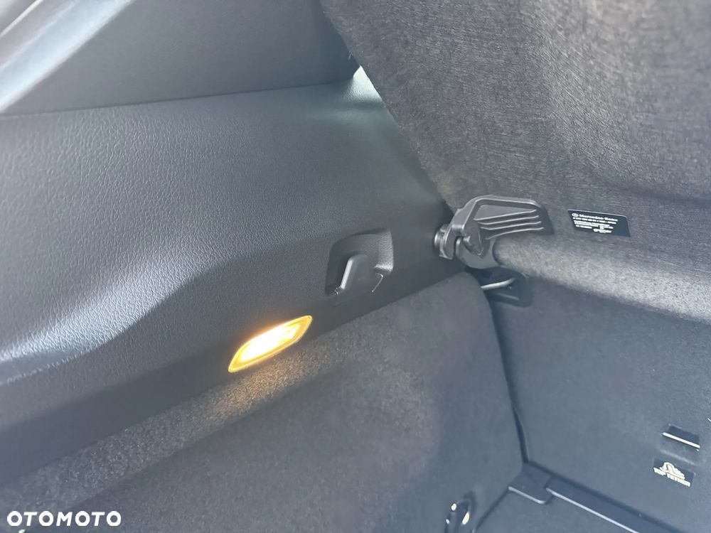 Mercedes-Benz GLA 200 7G-DCT AMG Line - 8