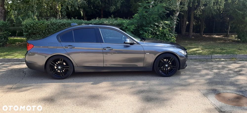 BMW Seria 3 - 2