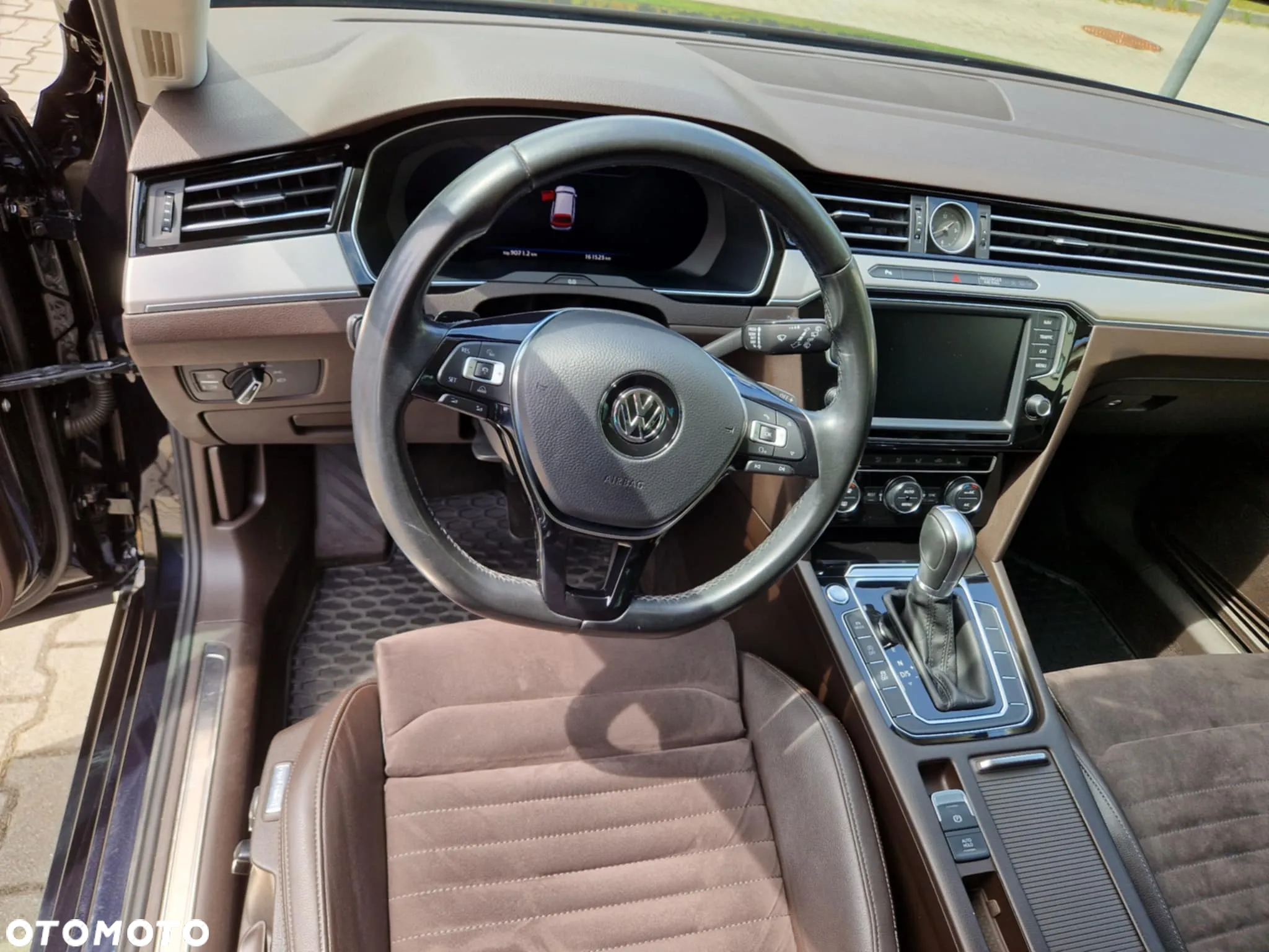 Volkswagen Passat 2.0 TDI BMT Highline DSG - 34