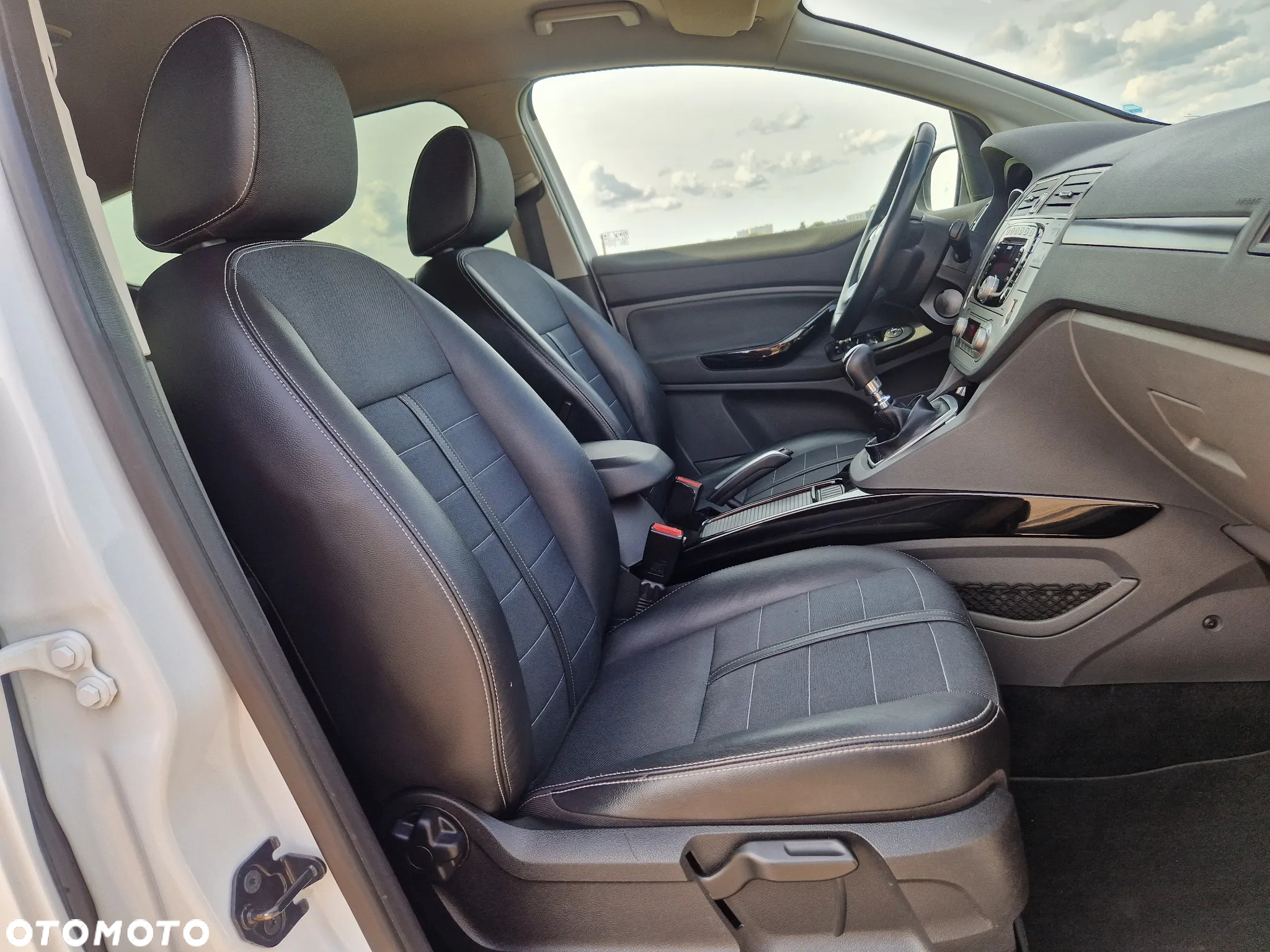 Ford Kuga 2.0 TDCi Titanium S - 8
