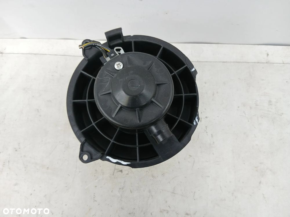 Wentylator nadmuchu wnętrza kabiny Opel Agila B - 2