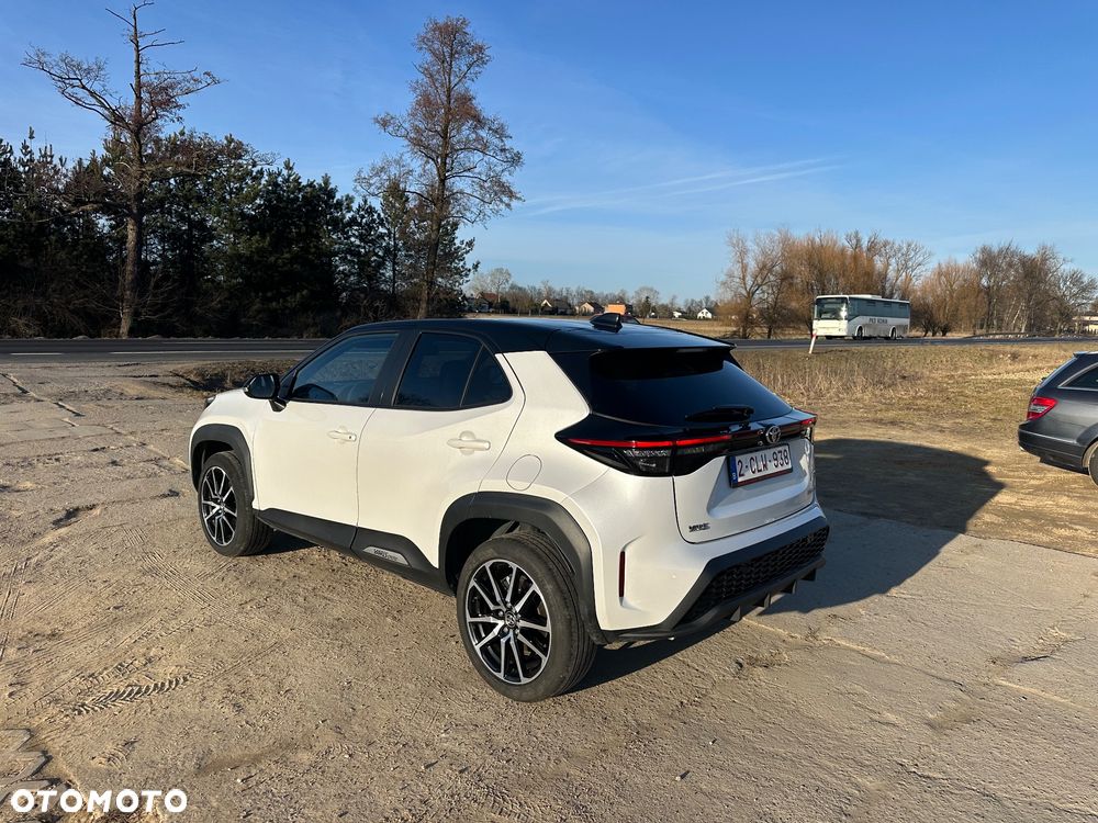Toyota Yaris Cross 130 1.5 VVT-i GR Sport - 16