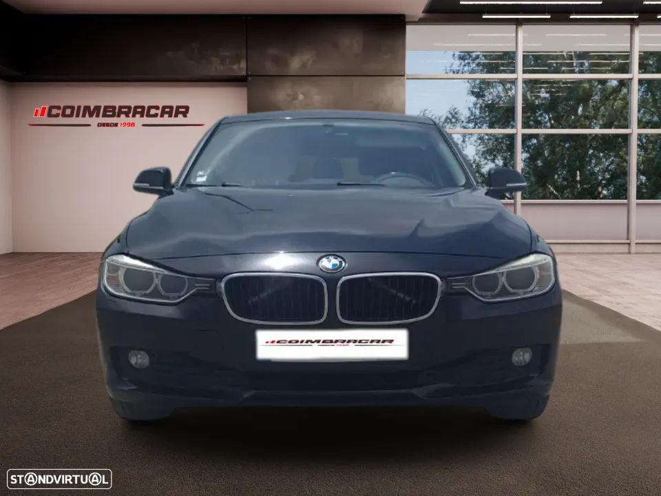 BMW 318 Gran Turismo d Sport Line - 4