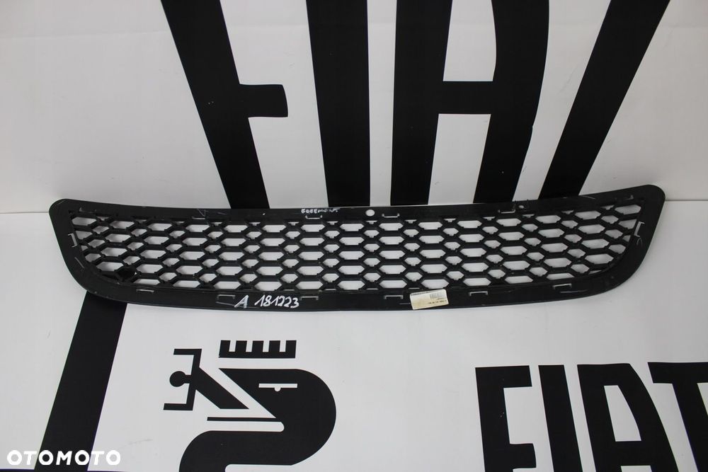 KRATKA ŚRODKOWA PRZEDNIEGO ZDERZAKA FIAT FREEMONT 55000809AB - 5