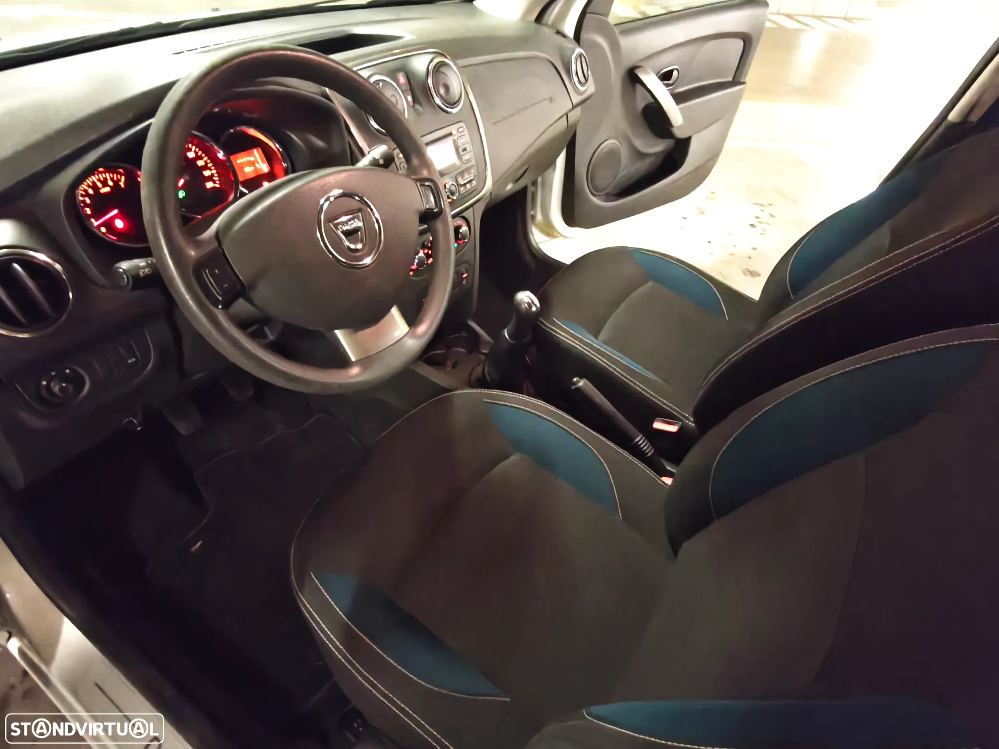 Dacia Sandero 1.5 dCi SL Explorer - 10