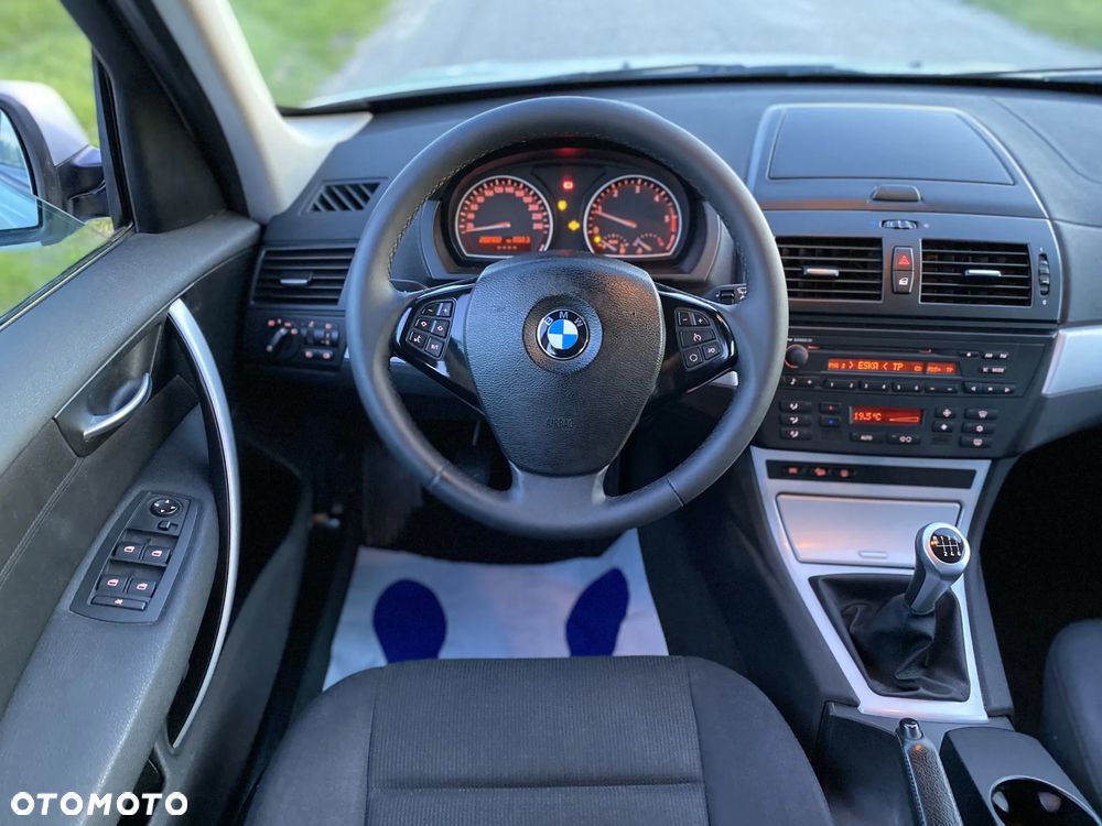 BMW X3 2.0d - 33