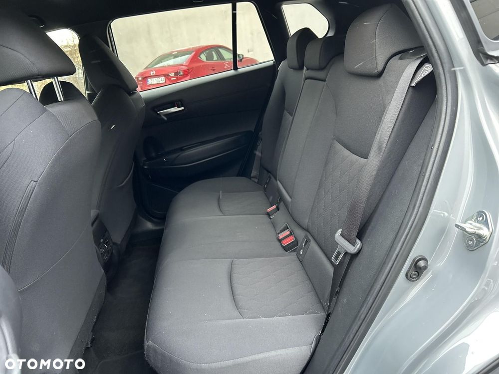 Toyota Corolla Cross - 13