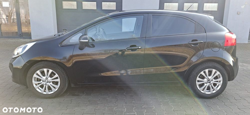 Kia Rio 1.2 Attract - 27